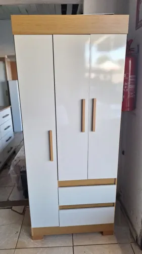 Guarda roupa solteiro 