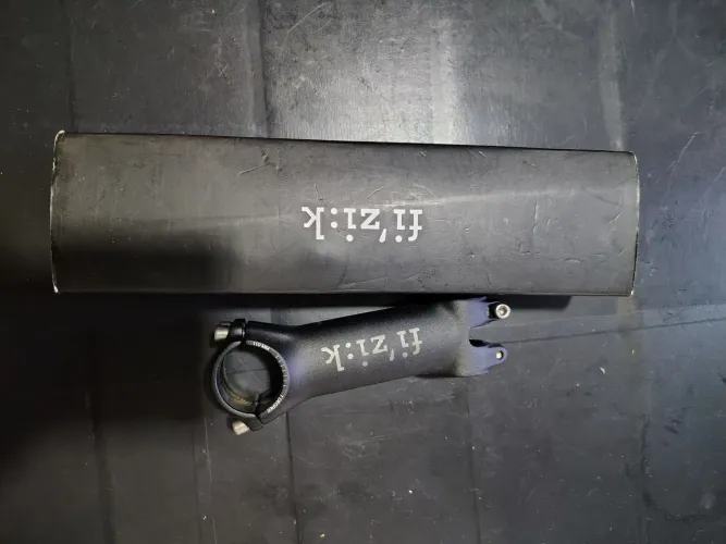 Mesa de Guidão Fi'zi:k Cyrano 110m+/-7°