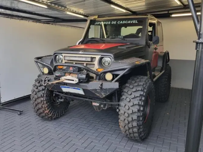 Troller T-4 4X4 2.8 TB Int. Cap. Rígida Diesel 2004