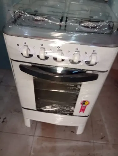 Fogão 4 bocas em excelente estado de funcionamento 