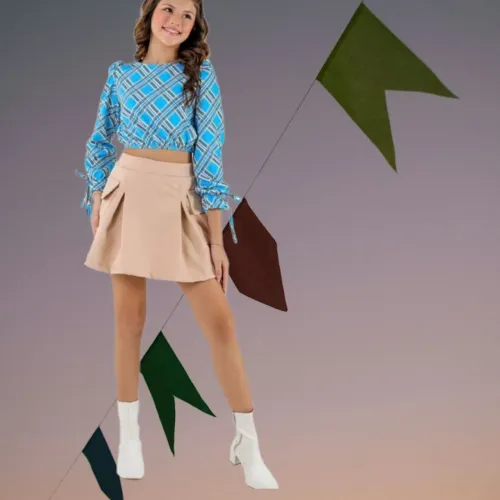 Conjunto Blusa Azul e Saia Bege - Perfeito para Festas!