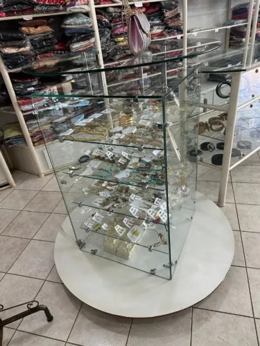 INSTALAÇÕES DE LOJA