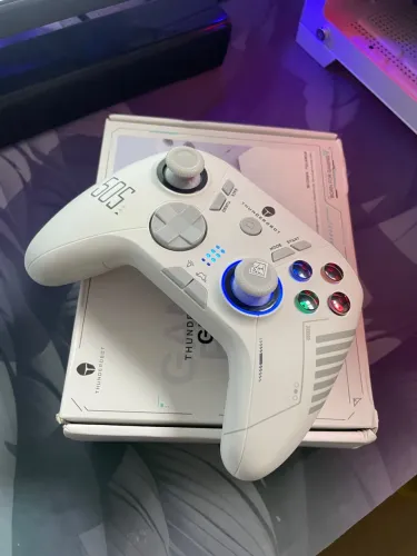 Controle Thunderobot 50S- Perfeito para Gamers!