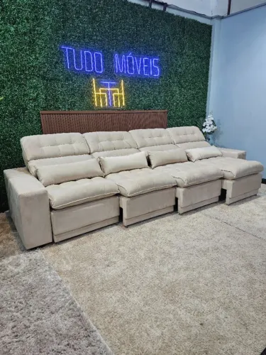 Sofá Retrátil e Reclinável 4 Lugares