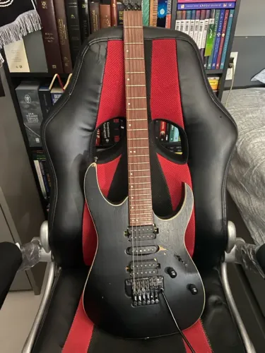 Guitarra Ibanez RG 370 ZB