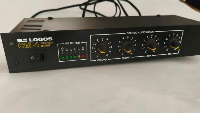 Pré amplificador St Mixer Logos CM-4