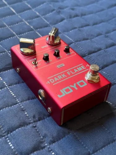 Joyo Dark Flame pedal de guitarra distorção 