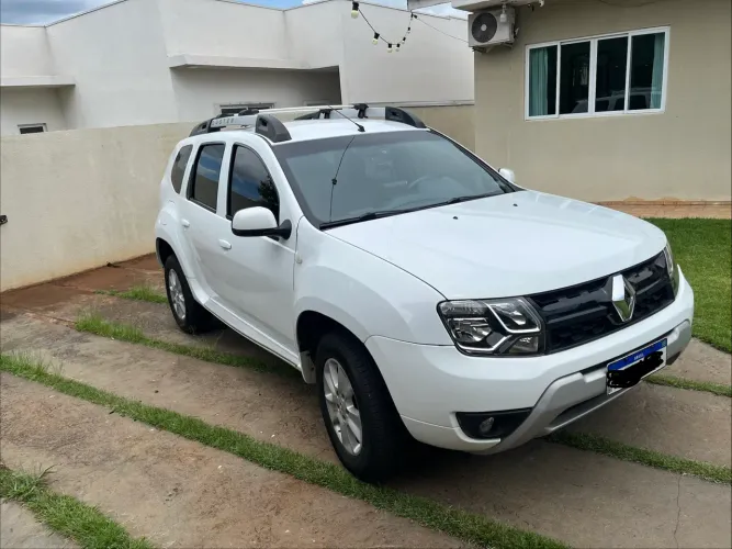 Renault Duster Dynamique 2.0 Hi-flex 16V Aut. 2016