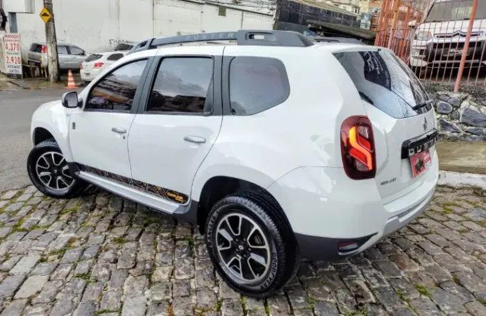 Renault Duster Dynamique 2.0 Hi-flex 16V Aut. 2016