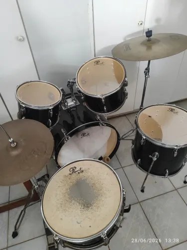 Bateria Planet preto piano
