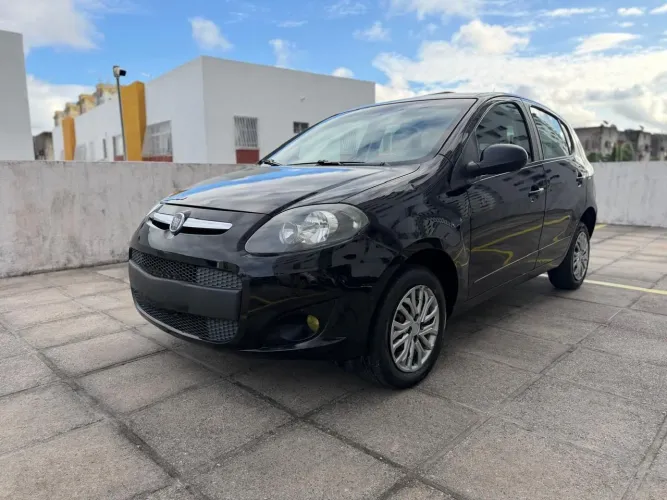 Fiat Palio Attractive 1.0 EVO Fire Flex 8V 5P 2013