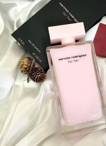 Narciso Rodriguez for her EDP