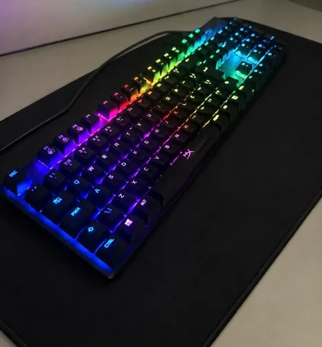 Teclado RGB Mecânico Gamer HyperX Alloy Origins