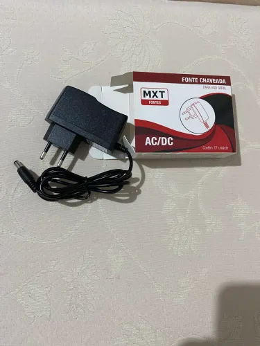 Fonte chaveado - adaptador universal saída 6V/1aA
