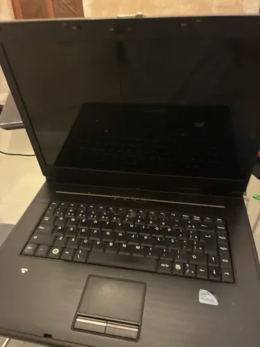Vendo notebook itautec Pentium defeito