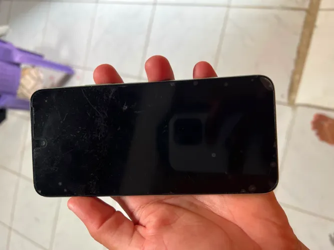 Celular tá novinho e