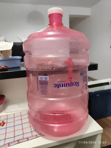 Galão de 20 litros com alça (requinte Premium) - vazio e  dentro da validade 