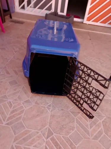 Vendo caixa de viagem para pet