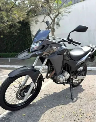 XRE 300 2022