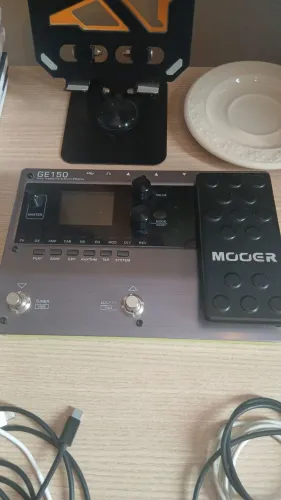 Pedaleira MOOER GE 150