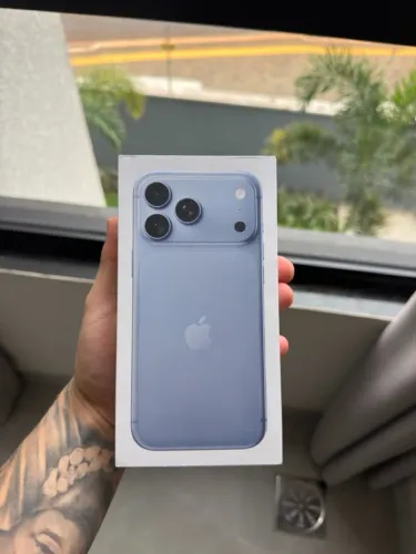 iPhone 18 pro Max , azul