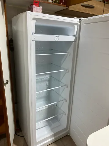 VENDE-SE FREEZER PHILCO SEMINOVO