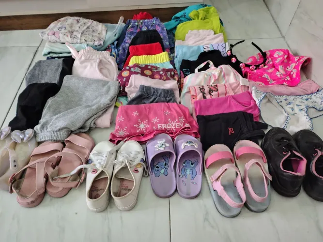 Lotinho de roupas 3/4 anos 