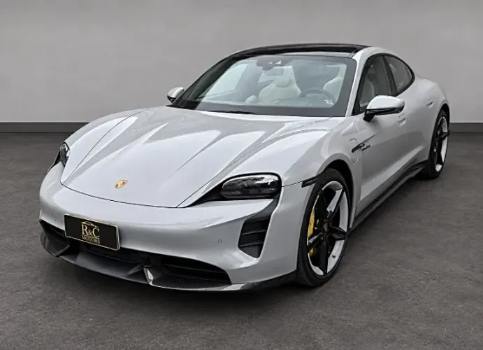 Porsche Taycan Turbo S (elétrico) 2022