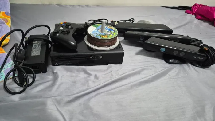 Xbox 360 Super Slim "Retirada de peça" LEIA A DESCRIÇÃO