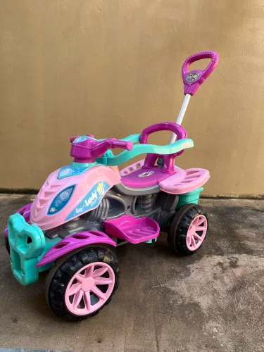 Quadriciclo Infantil Feminino Lady Star Rosa com Guia