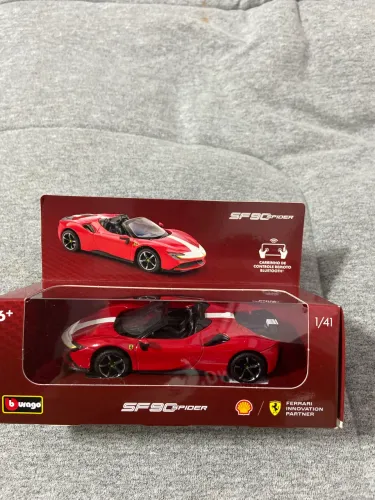 Ferrari Burago SF90 Spider Bluetooth