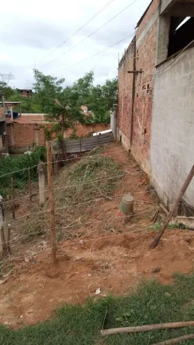 Lote 5 frente 21 fundo