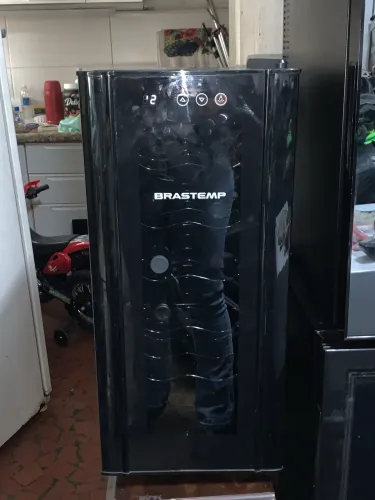 Adega Brastemp 12 garrafas 