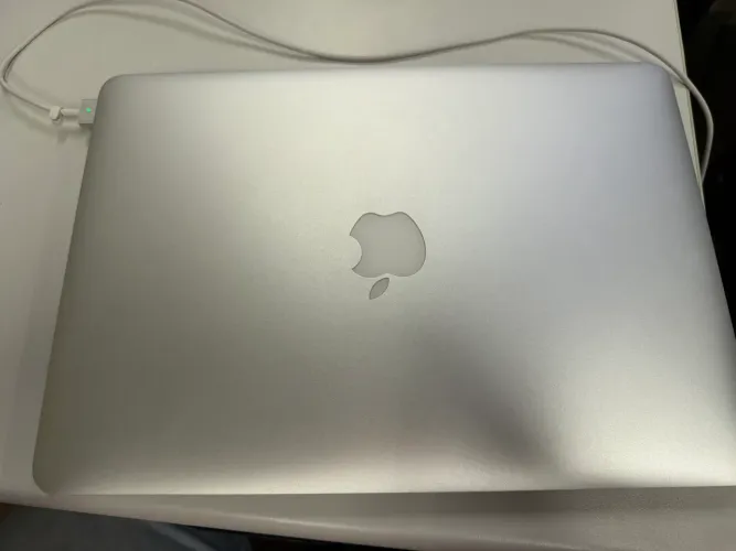 MacBook Air i5 4gb 256gb 2013 , novinho mesmo