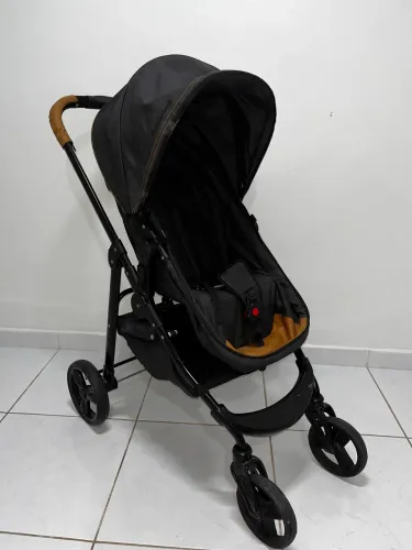Carrinho de bebê galzerano