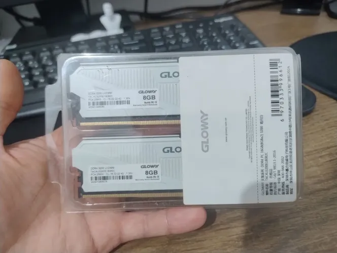 Kit Memória Gloway 16GB (2x8GB) DDR4 3200MHz