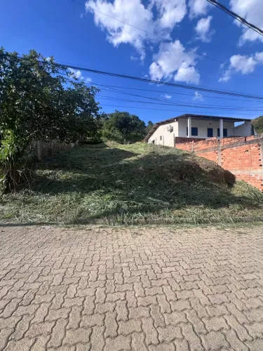 Terreno 300 m² à venda em Bananal/SP - Escritura - Rua pavimentada