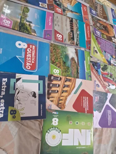 Coleção Sucesso semi nova 8 ANO