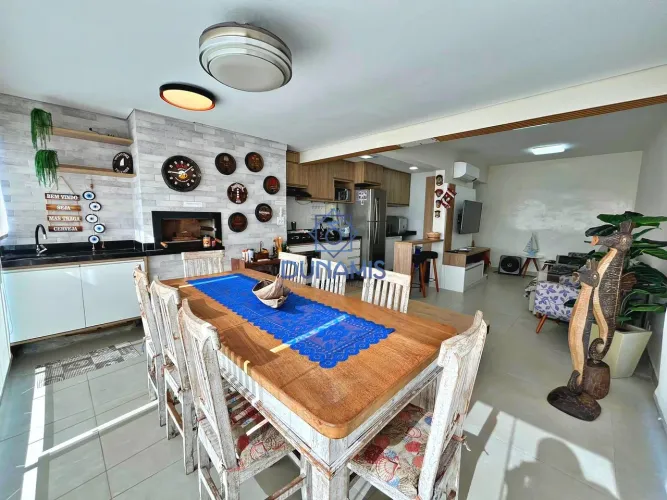 APARTAMENTO À VENDA NA PRAIA DA ENSEADA COM VARANDA GOURMET - ÓTIMA LOCALIZAÇÃO