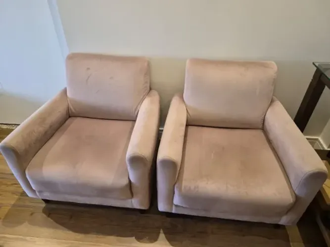 Kit Poltrona Suede Rosa Claro para Sala de Estar