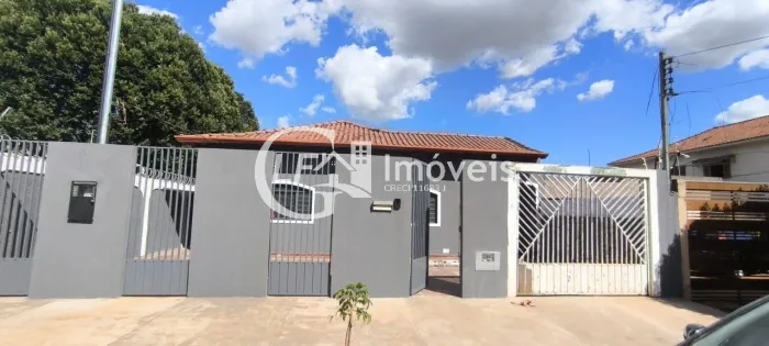 Casa para locação em Campo Grande-MS, bairro Taveiropolis: 5 quartos, 1 suíte, 2 salas, 3