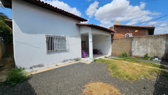 VENDO CASA FINANCIAVEL em Campo Maior-PI