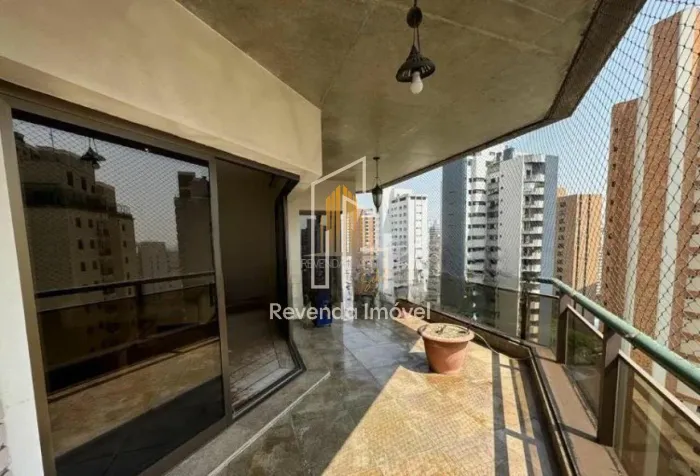 Condomínio Villa Deste no Morumbi, Apartamento de 394m² com 4 suítes, 6 vagas.