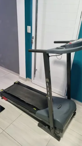 Esteira Ergométrica Dream Fitness DR 1600 bivolt