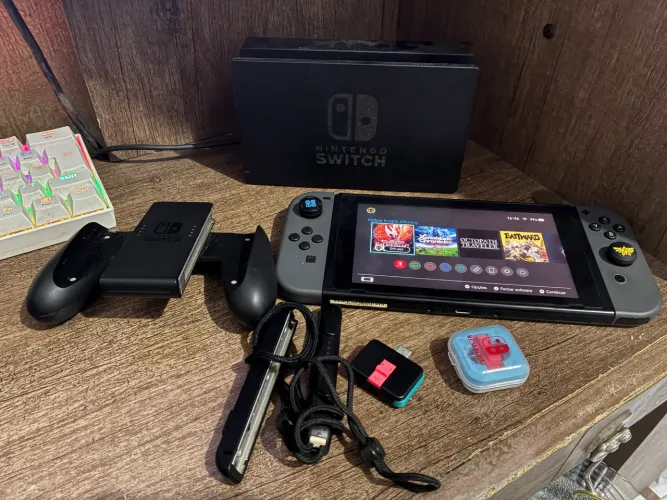 Nintendo Switch V1 Desbloqueado 32GB + 128GB