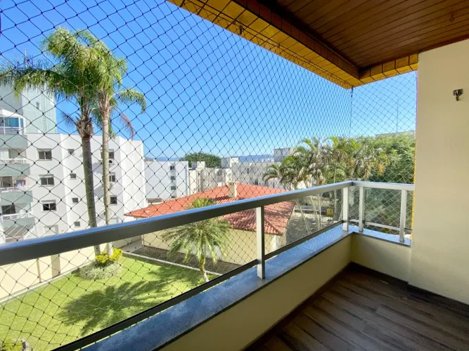 Apartamento de 03 dormitórios no Bom Abrigo, Florianópolis/SC.