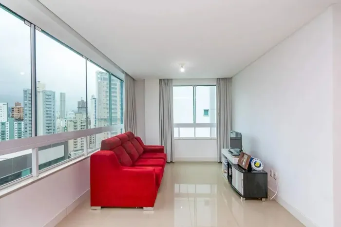 Apartamento à venda na 2ª Quadra de Balneário Camboriú
