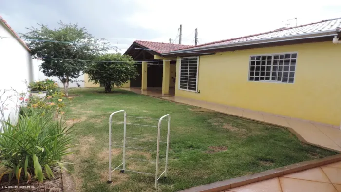 Térrea para venda 3 quartos em Campos Elíseos - Brotas - SP