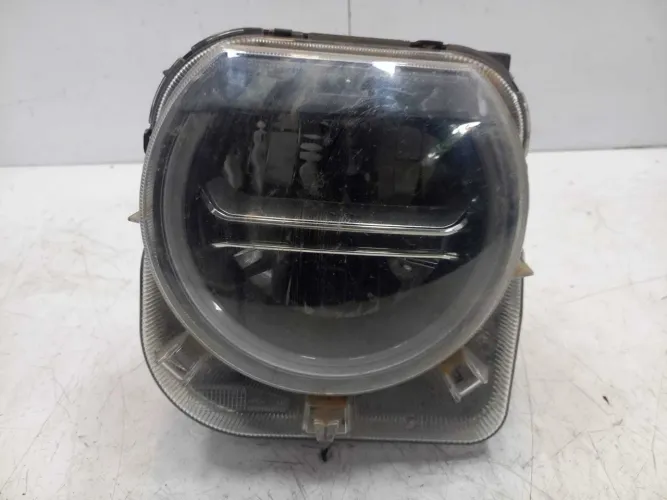 Farol Renegade 2025