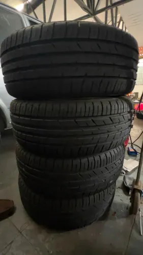 Jogo de Pneus Dunlop Sport FM800 195/55 R15 - Perfeito estado Rodaram +\- 500km